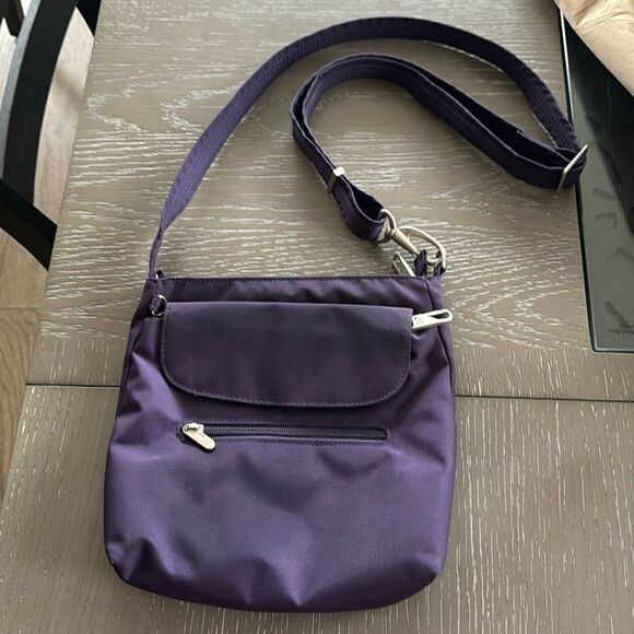 Travelon Anti-Theft Purple Nylon Classic Mini Crossbody Shoulder Travel Bag EUC - Picture 1 of 12